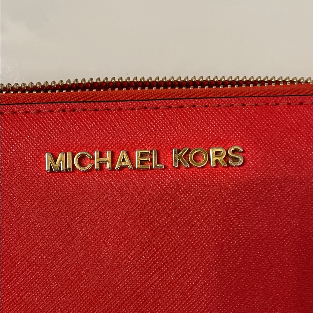 Michael Kors Bold Red Zip-Around Wallet - Picture 3 of 13